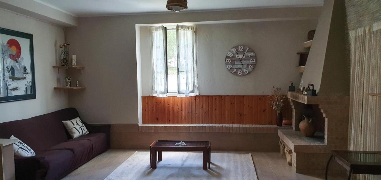 The Lover House Терни Екстериор снимка